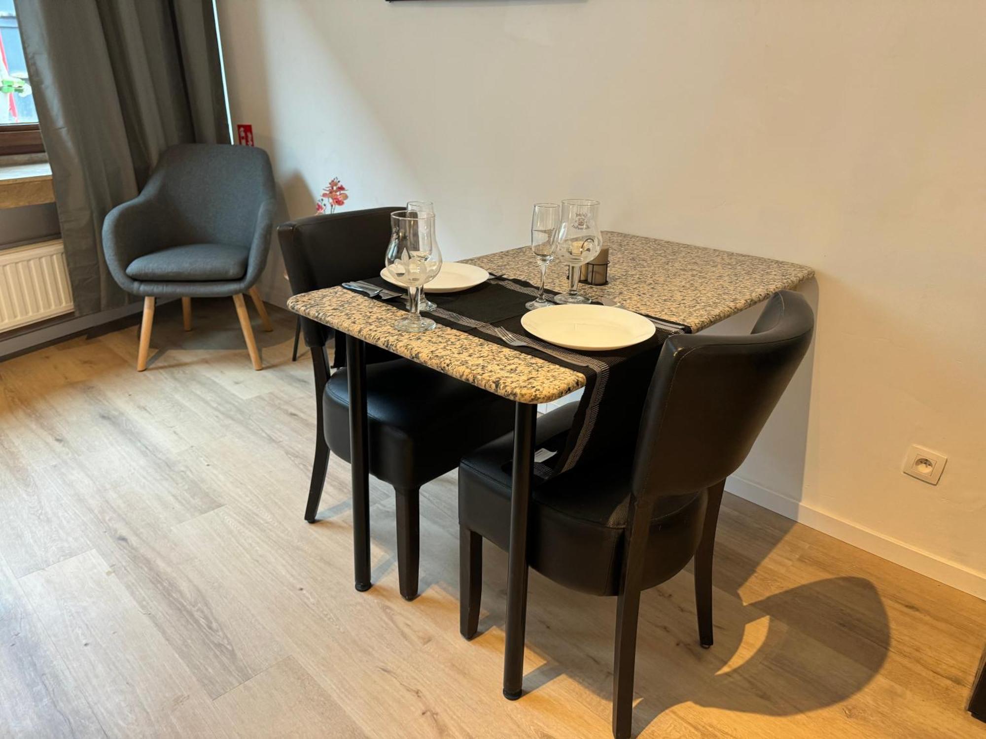 Two Bedroom Loft In The City Center By The Meir แอนต์เวิร์ป ภายนอก รูปภาพ